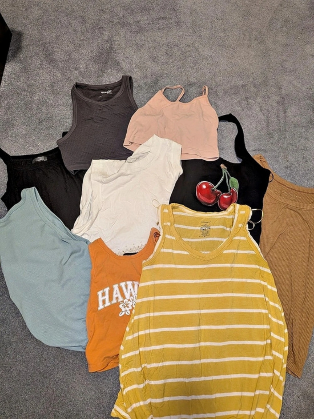 Back To School Tank Top Bundle! (Garage, American Eagle Etc.